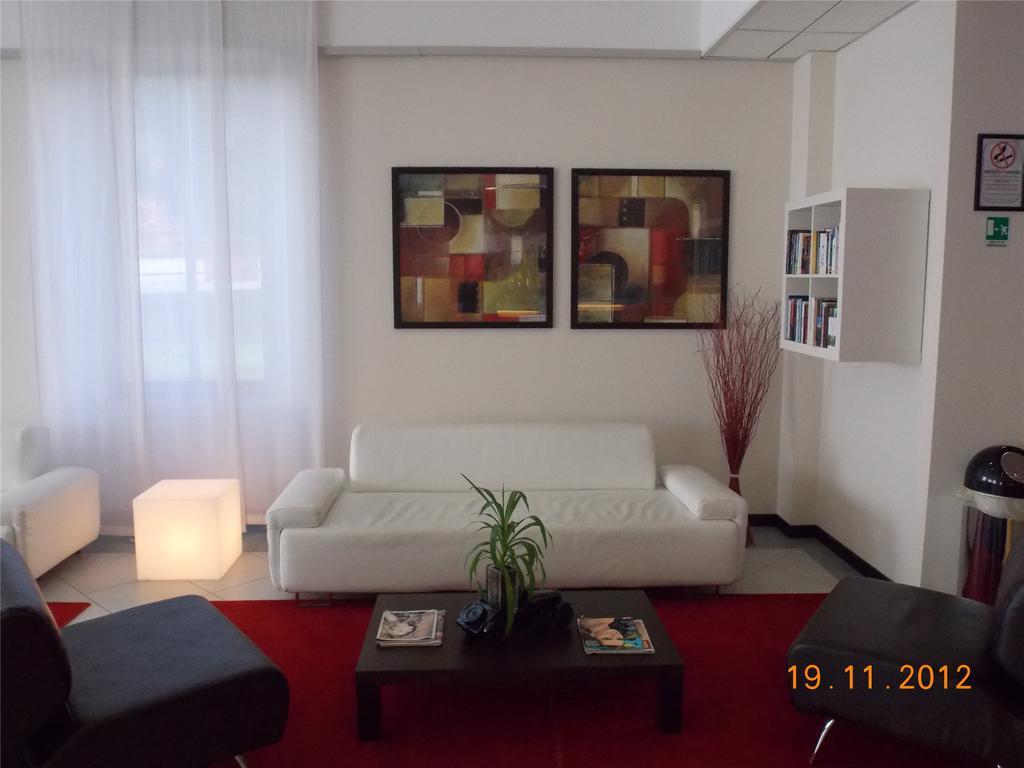 Hotel David Sesto Calende Exterior foto