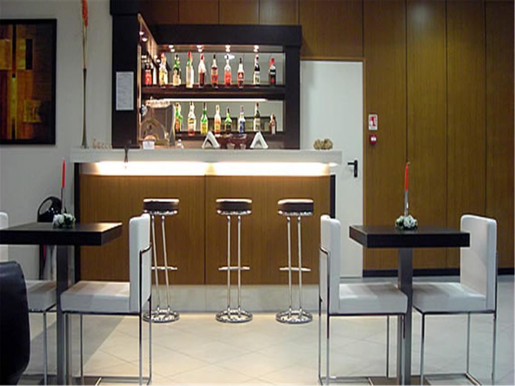 Hotel David Sesto Calende Exterior foto