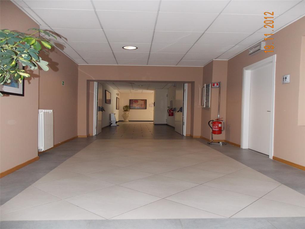 Hotel David Sesto Calende Exterior foto