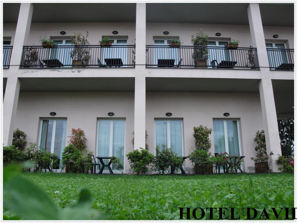 Hotel David Sesto Calende Exterior foto
