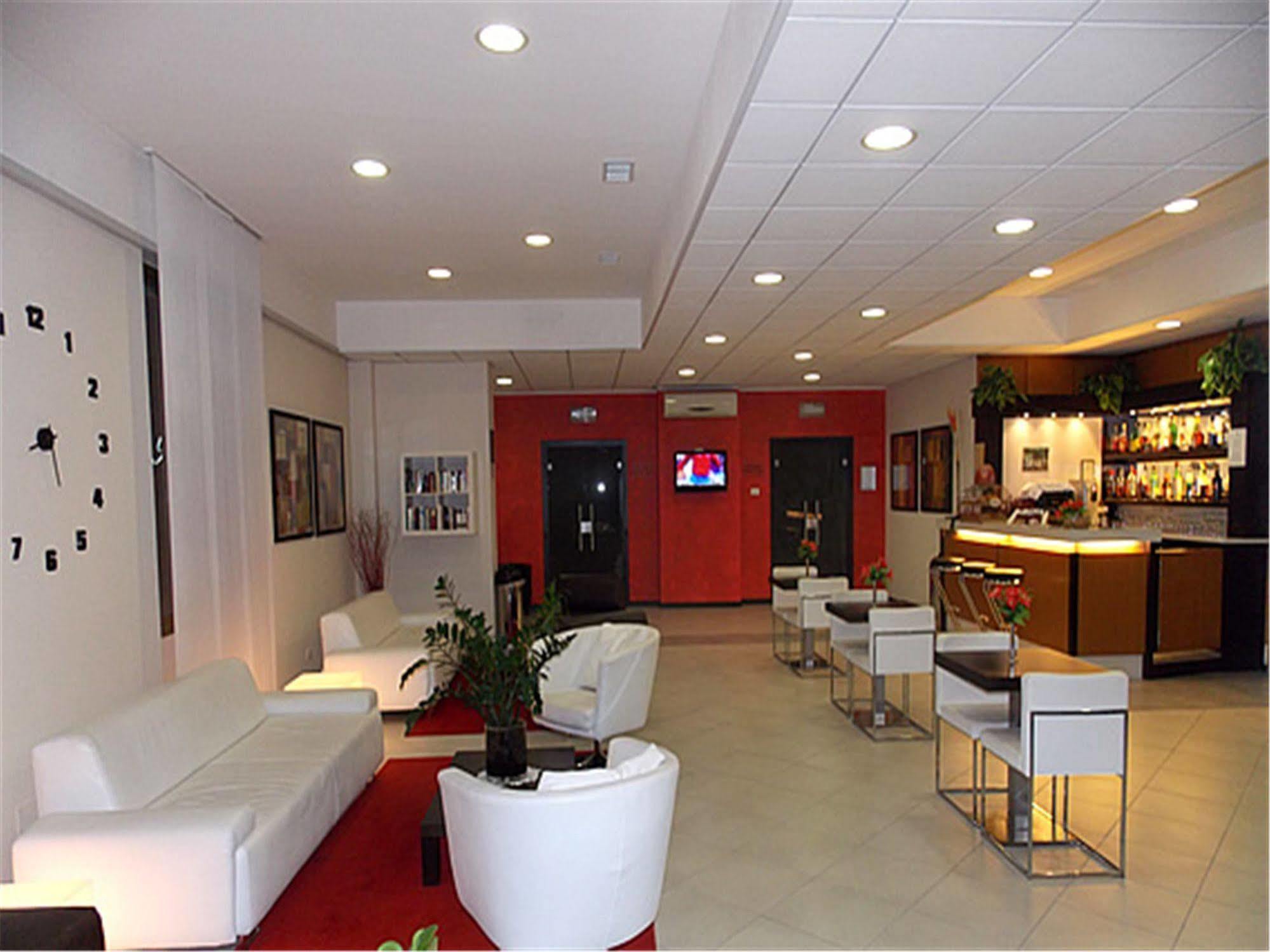 Hotel David Sesto Calende Exterior foto